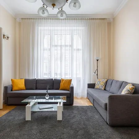 Apartmán Gde Kiraly 51 *