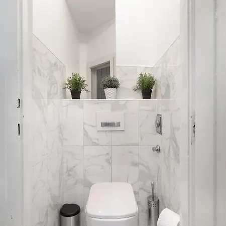 Gde Kiraly 51 Apartament *